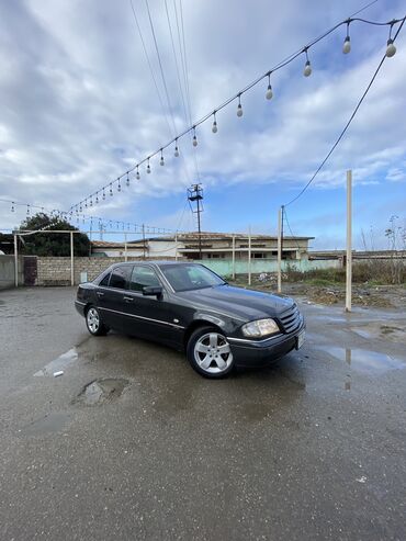 Mercedes-Benz: Mercedes-Benz C 180: 1.8 l | 1995 il Sedan