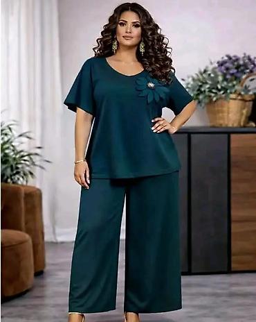Kompleti: Dvodijelni ženski komplet – plus size - Gornji dio: bluzica sa — 2