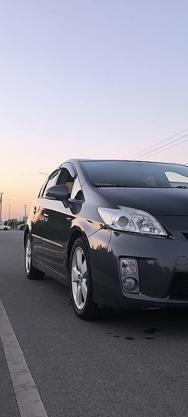 e34 4 4: Toyota Prius: 2010 г., Автомат, Гибрид, Хэтчбэк — 2