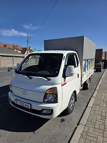 Продажа авто: Hyundai Porter: 2018 г., 2.5 л, Автомат, Дизель — 3