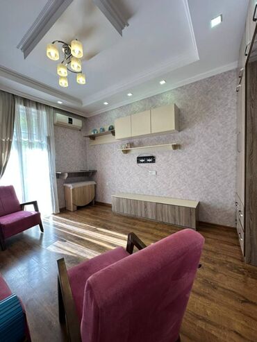 Uzunmüddətli kirayə mənzillər: Şəhərin tam mərkəzində, Sahil parkının yaxınlığında, Xaqani küçəsində — 11