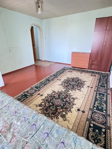 сдаю квартиру частном доме: 1 комната, 30 м², Хрущевка, 4 этаж, Косметический ремонт