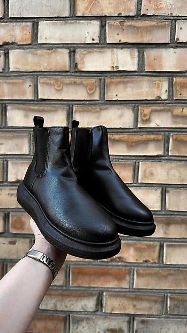 Ботинки и ботильоны: Срочно продаются. Скидка . Акция. Женские челси на массивной подошве — 5