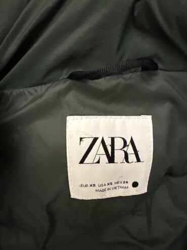 zara az: Женская куртка Zara, XS (EU 34), цвет - Зеленый