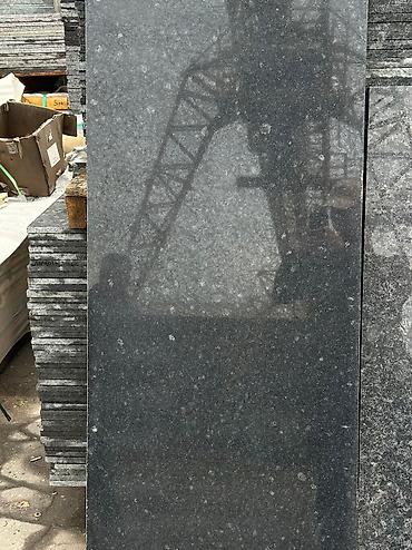 Фасадные гранитные плитки: Гранит оптом и в розницу большой выбор серый черный коричневый — 20