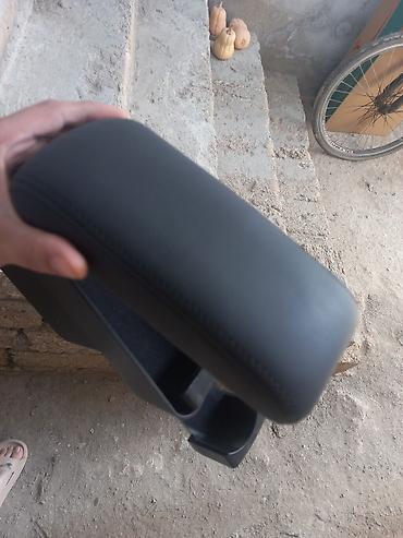 dire: Unversal avtomobil orta dirsəklik (armrest) tezedi istifade olunmuyub — 3