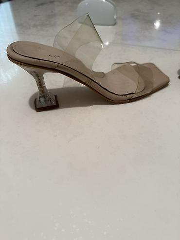 melek sepler instagram: Şəffaf zolaqlı qadın sandaleti - Model: kvadrat burunlu, mules tipli — 2