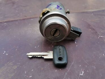 Auto delovi: Brava paljenja Lada 2121,21213,21214 Niva, Lada 7 Riva br.2. Polovno — 2