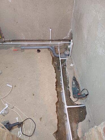 Монтаж и замена сантехники: Монтаж и замена сантехники Больше 6 лет опыта — 12