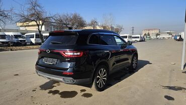 Другие детали салона: Кроссовер с просторным салоном и современным оснащением. Особенности — 5