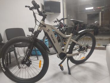 Elektrik velosipedlər: İşlənmiş Elektrik velosipedi 28", sürətlərin sayı: 7, 250 Vt, Ünvandan götürmə, Ödənişli çatdırılma