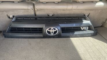 Другие автозапчасти: Решетка радиатора тойота 4 Runner до рест