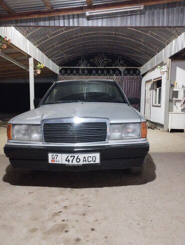 мерседес 1422: Mercedes-Benz 190 (W201): 1985 г., 2 л, Механика, Бензин, Седан