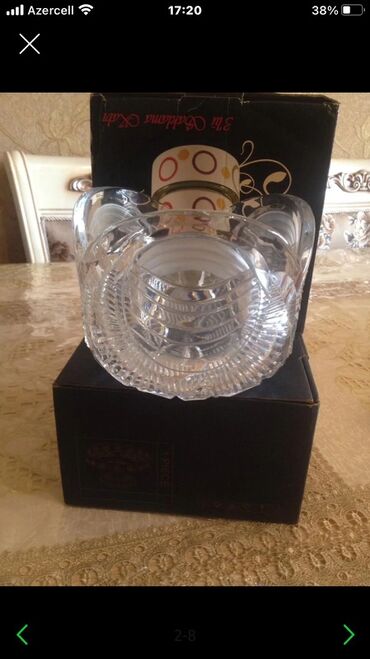 Digər dəstlər və servizlər: Şüşə və kristal qab-qacaq dəsti - 1 ədəd iri dekorativ şüşə vaza — 1
