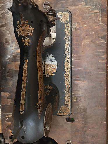İncəsənət və kolleksiyalar: Singer. tikis masini yaxsi islek veziyetdesiKlassik pedal tipli tikiş — 3