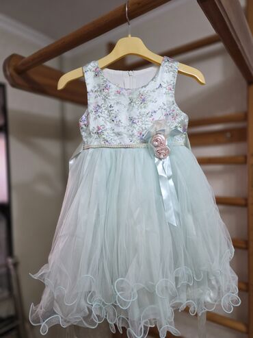 Платья: Детское платье, Б/у — 1