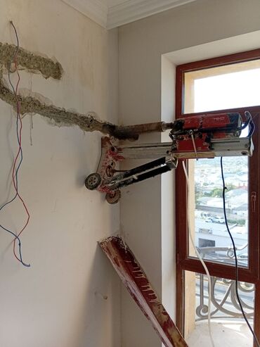 Beton işləri: #Betonkesme #betondeşmə Beton kubik kərpic - dən kəsim deşim — 19