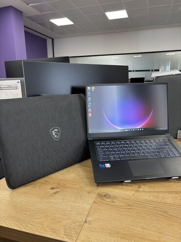 processor core i7: MSI, 15.6 ", Intel Core i7, 512 GB