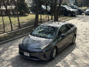 Toyota: Toyota Prius: 2016 г., 1.8 л, Вариатор, Гибрид