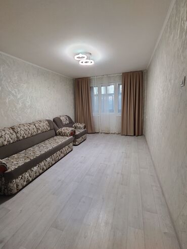 срочно продаётся 1 комнатная квартира в районе шлагбаум по улице кенсуйская 17: 1 бөлмө, 32 кв. м, 104-серия, 3 кабат, Косметикалык ремонт