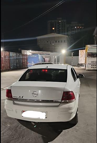 Opel: Opel Astra: 2011 г., 1.6 л, Механика, Бензин, Седан — 3