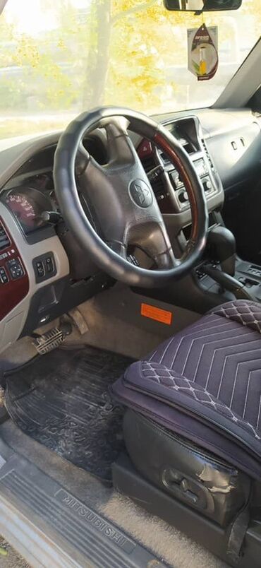 домкраты бу: Mitsubishi Pajero — салон и элементы управления - Оригинальный