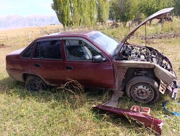 Daewoo: Daewoo Nexia: 2010 г., 1.5 л, Механика, Бензин, Седан