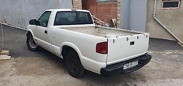 Chevrolet: Chevrolet S-10 pikap - Korpus: 2 qapılı, tək kabin - Rəng: ağ - — 4