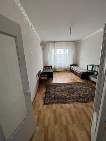 продаю дом в ленинском: 2 комнаты, 54 м², 105 серия, 3 этаж, Старый ремонт