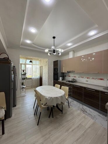 Продажа домов: 3 комнаты, 130 м², Элитка, 6 этаж, Евроремонт