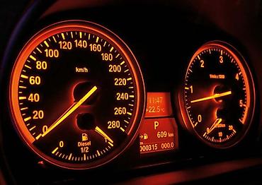 kodi ne radi 2022: KILOMETAR SAT ZA BMW 320 OD 2004. DO 2013. GOD — 1