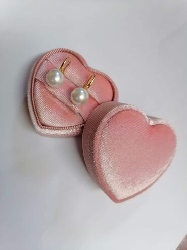 Minđuše: Cena 900 — 10