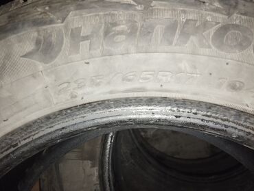 зимние шины 15р: Шины 235 / 65 / R 17, Зимняя шипованая, Б/у, Япония, Hankook