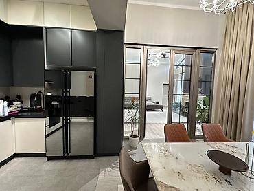 Продажа коттеджей и домов: Предлагается к продаже двухэтажный дом, расположенный в ж/м Ынтымак — 16