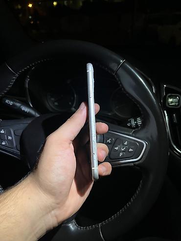 aple 11: IPhone 11, 128 GB, Ağ, Face ID — 3