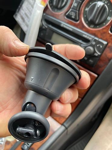 tır aksesuarları: Nokia telefonu ücün.Maşin aksesuarı.Tazadir.2 adadir. biri 13 azn — 10