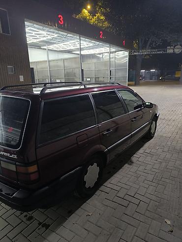 Volkswagen: Volkswagen Passat Variant: 1993 г., 1.8 л, Кол менен иштөөчү, Бензин, Универсал — 5