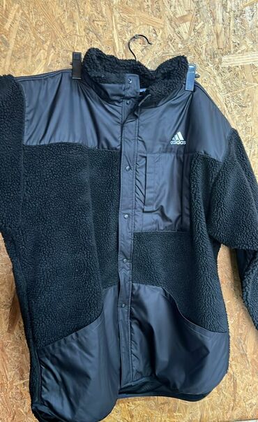отук кышкы: Теплая куртка/рубашка Adidas из флиса с вставками из плотного нейлона