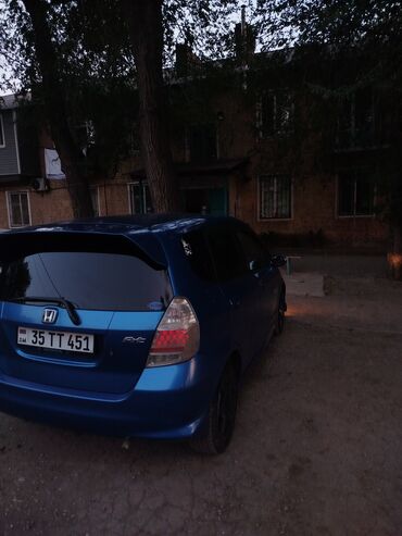 хонда сивик леви руль автамат хежибек серебристый: Honda Fit: 2003 г., 1.3 л, Вариатор, Бензин, Хэтчбэк