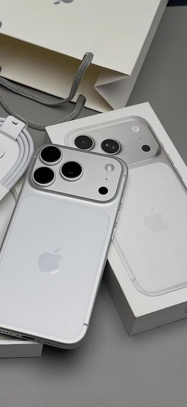 IPhone 17 Pro Max, Б/у, 256 ГБ, Серебристый, Коробка, 95 %