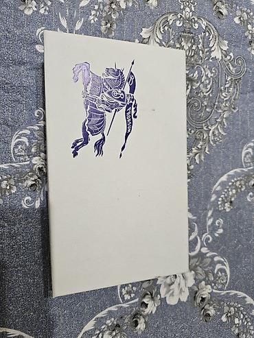 Digər aksesuarlar: Qalstuk Burberry (oriqinal)magaza qiymeti 600.120.manata satilir — 2