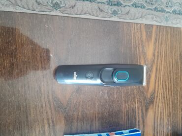 Trimmerlər və saç qırxan maşınlar: Saç qırxan maşın, Braun, İşlənmiş, Ünvandan götürmə — 29