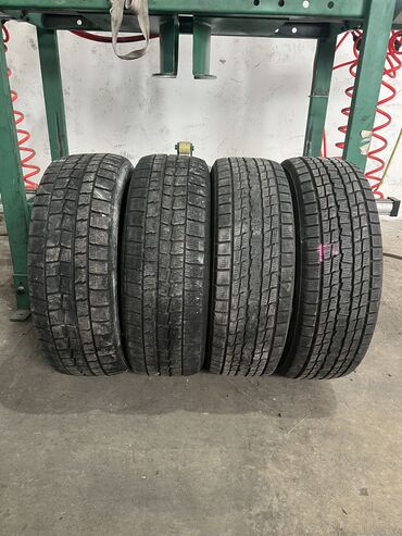 Шины: Шины 215 / 60 / R 17, Зима, Б/у, Комплект, Легковые, Япония, Dunlop