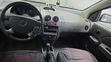 машины с российскими номерами: Chevrolet Aveo: 2005 г., Механика, Бензин, Хэтчбэк — 5