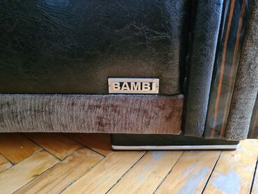 Divanlar: Di̇van-kravat, İşlənmiş, Açılan, Bazasız, Parça, Çatdırılma yoxdur — 10