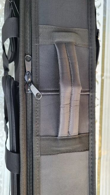 Futlyarlar, çexollar: Korg klaviatura daşımaq üçün nəzərdə tutulmuş bu qara rəngli çanta — 15