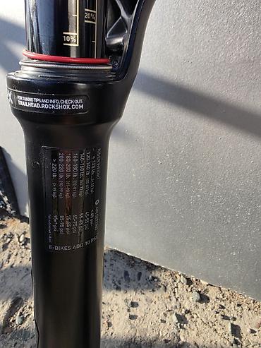 Велосипед тетиктери: В продаже вилка RockShox Lyrik Select +170-180mm, ноги без коцек — 5