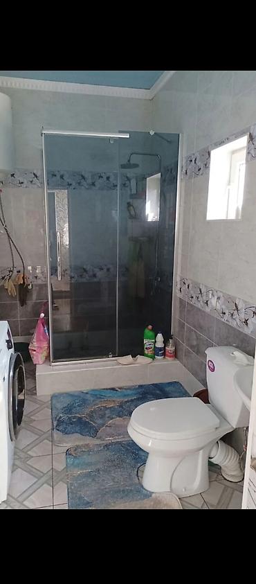 гостиницы в токмаке: 55 м², 3 комнаты, Без подселения — 3