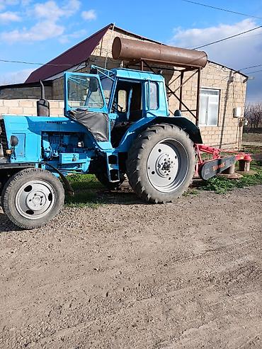 masin ucun soyuducu: MTZ tipli mavi traktor və ot biçmə/ot yığma avadanlıqları hamısı — 5
