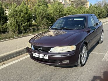 Opel: Opel Vectra: 2 l | 1996 il 147000 km Sedan